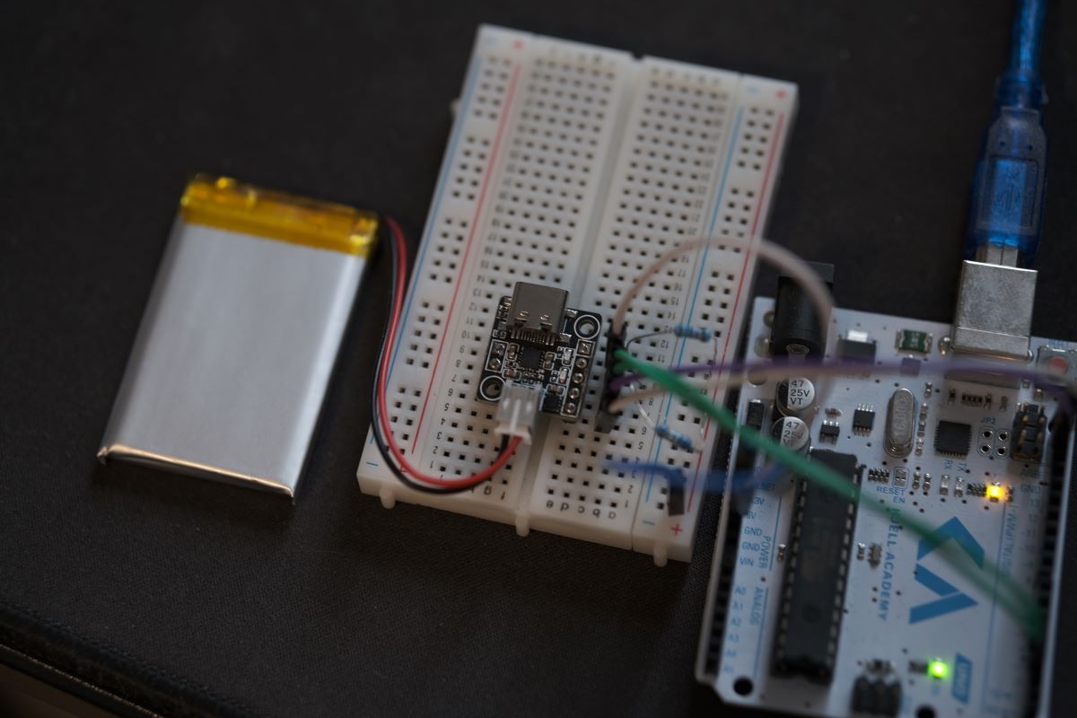 PB-LITE | powerboard-lite connected to the Arduino UNO